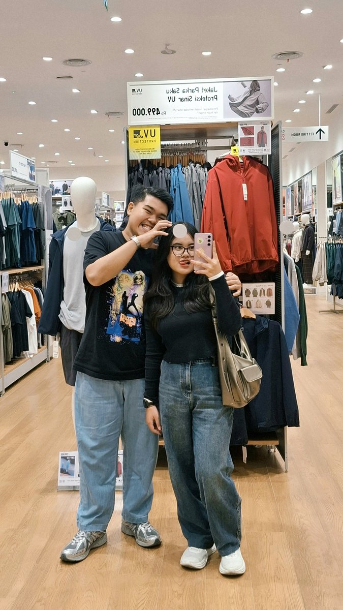 281yr's tweet photo. bertemu pacarku yg super duper menggemaskan <3 https://t.co/keRlUfxgkm