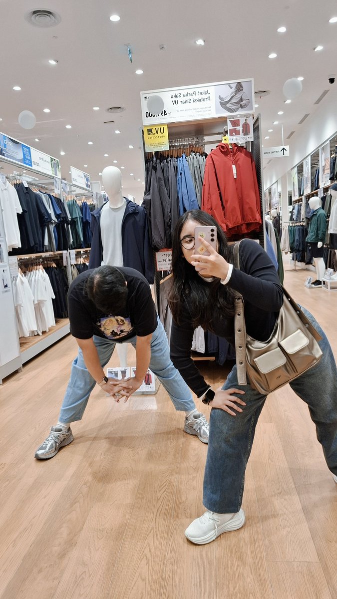 281yr's tweet photo. bertemu pacarku yg super duper menggemaskan <3 https://t.co/keRlUfxgkm