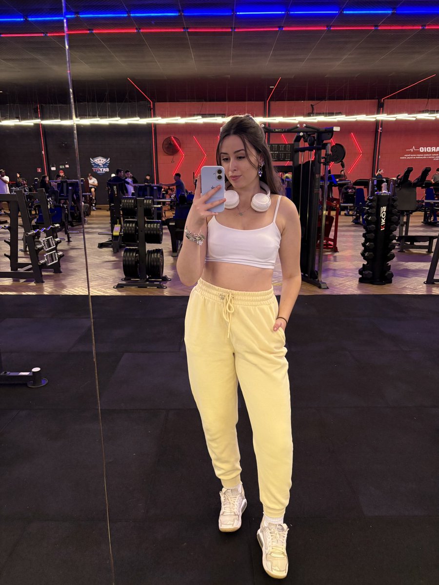 emillyantunesf's tweet photo. 🥚🐣💛 https://t.co/SpPSKMiHrf