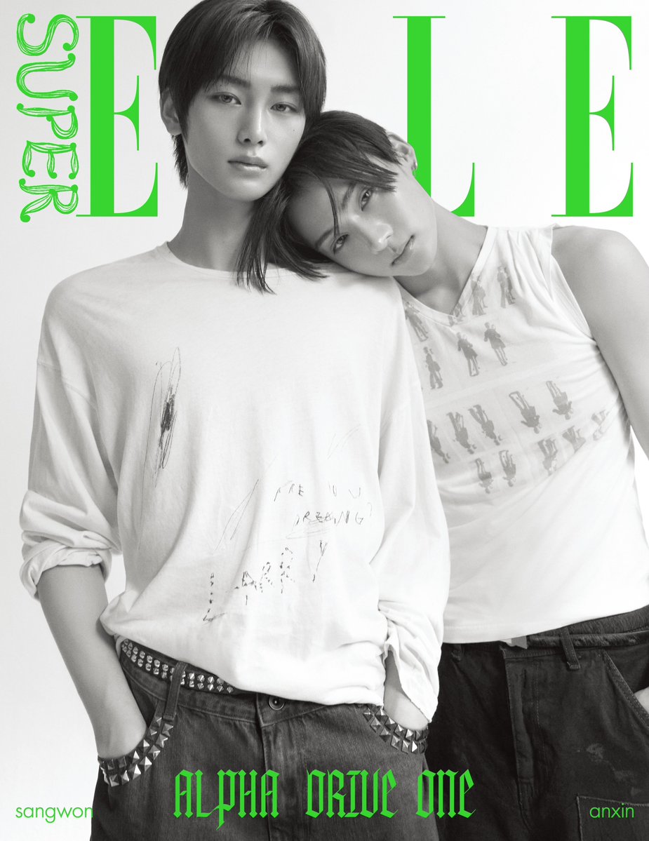 LoveAtHaem's tweet photo. 260918 ellekorea #SANGWON #상원

ELLE 10월호 SUPER ELLE 커버

Type A 상원 &amp; 안신 / Type B 상원 / Type C안신 https://t.co/uLAXj5EoBz