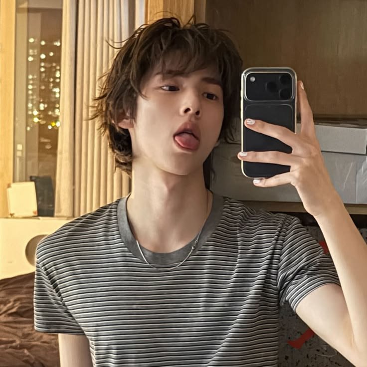 femkjju's tweet photo. avaliando apelidos carinhosos que recebi esse ano:

ômega: -10/10
depressivo: 0/10
chato: 8/10
webdom: 100/10
grosso: 4/10 (btw ouço isso todos os dias)
ogro: 1/10
teimoso: 7/10
incompetente: 3/10
diabo e suas variantes: 9/10 https://t.co/ndqpMi1eyu