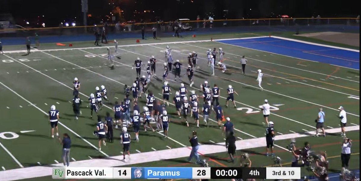 bcarrnjsports1's tweet photo. @NJParamusHS 🏈

Has its 2nd win of the season 
Top @PVALLEY_SPORTS 28-14

@NJScom @Chattermeister 
@pjr_pat 
@bigstatesports Plus https://t.co/pIALi6iRas