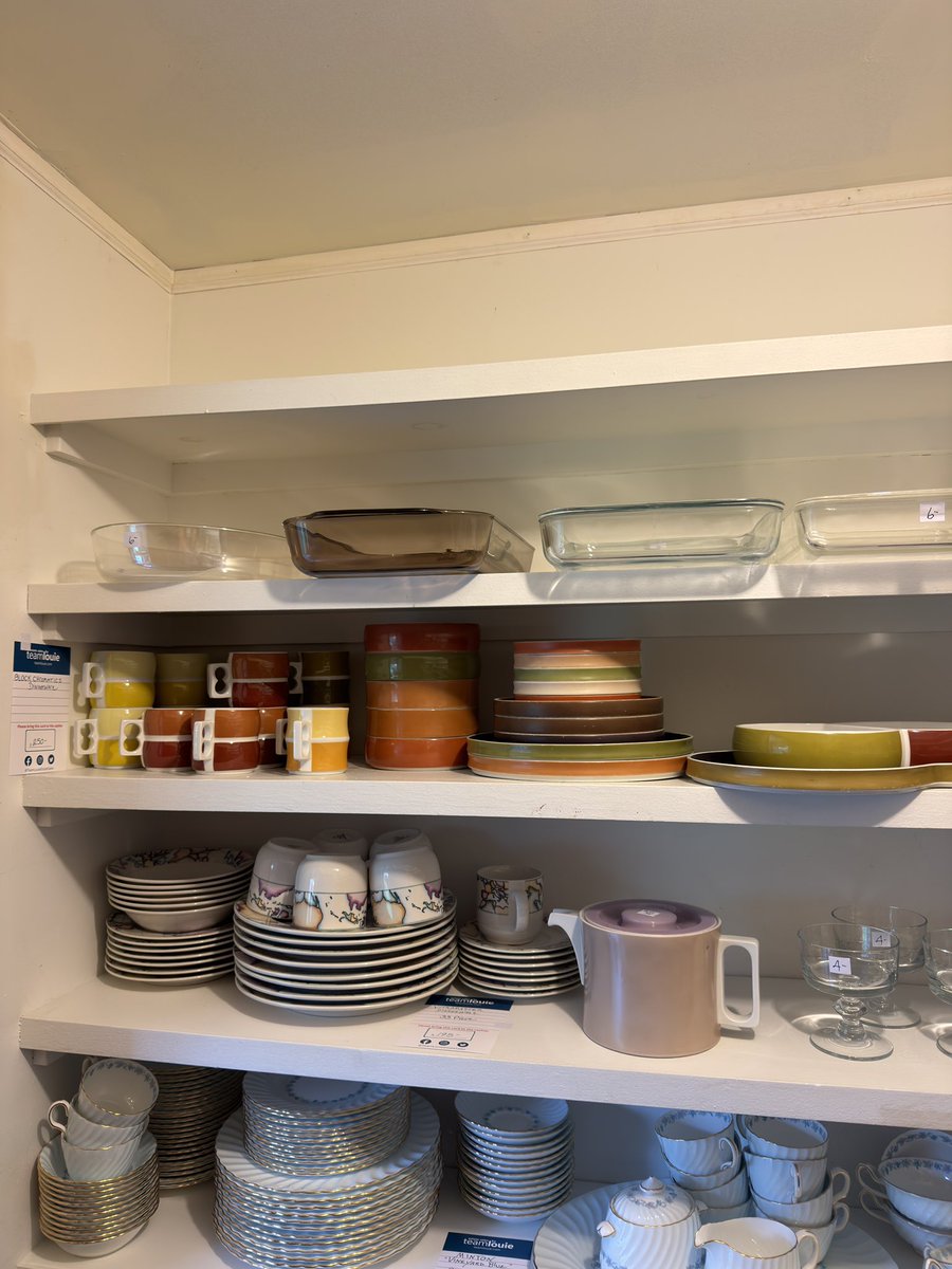 ifckingluvmango's tweet photo. estate sale i went to today https://t.co/JZsZGCXngh
