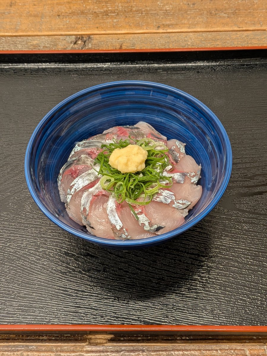 numasannumazu's tweet photo. シルバーウィーク限定！#沼津 内浦「いけすや」で #夢あじ を味わおう！

内浦漁協直営「#いけすや」で、9月19日(土)から数量限定で「夢あじ丼」が販売されます！
夢あじは、㈱#さかなドリーム が手掛ける、カイワリとマアジを親に持つ新養殖魚で上質な脂のりと旨味が特長！
https://t.co/wsCyhgoMmJ https://t.co/xYYQ9BTCtp