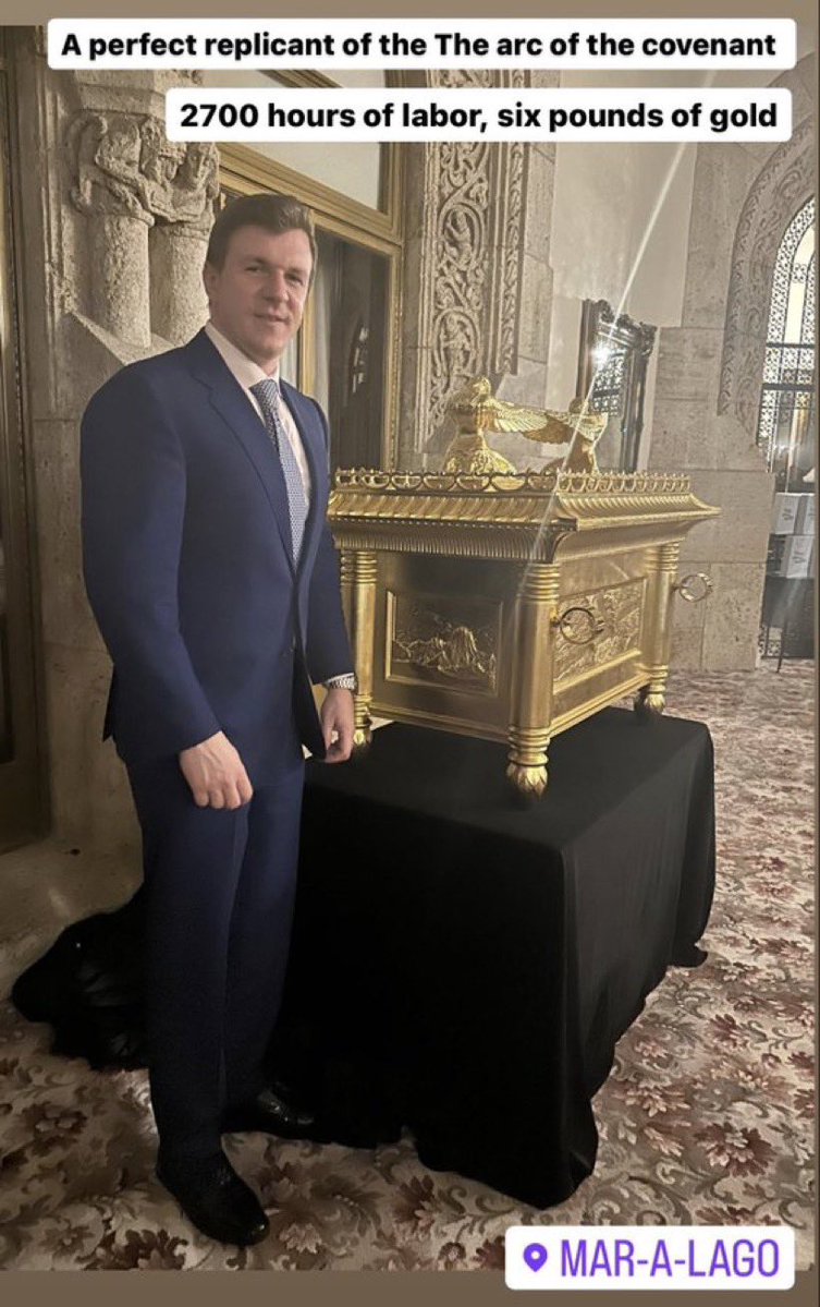 DerekJohnsonHq's tweet photo. 🔥 Why Does Donald Trump Have a Full-Scale Replica of the Ark of the Covenant Made of Real Gold at Mar-a-Lago?

Discover the story behind the rumored Ark of the Covenant replica at Donald Trump’s Mar-a-Lago estate. Unveiled during a private dinner, the artifact has sparked curiosity, religious symbolism, and political speculation. Read on to explore the mystery!

🔥 Donald Trump and the Mystery of the Ark of the Covenant Replica at Mar-a-Lago