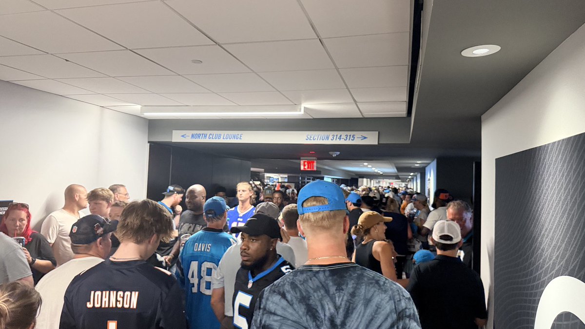 BigCritic's tweet photo. @Panthers @CLTMayor @NFL watching the bills open a new stadium really hurts all of us panther fans. We had to suffer through the start of another season in the world’s worst stadium.  We’re about to blow $1.2 billion on video walls and cramped seats,  cramped walkways. The Dump. https://t.co/VfZD67UjOJ