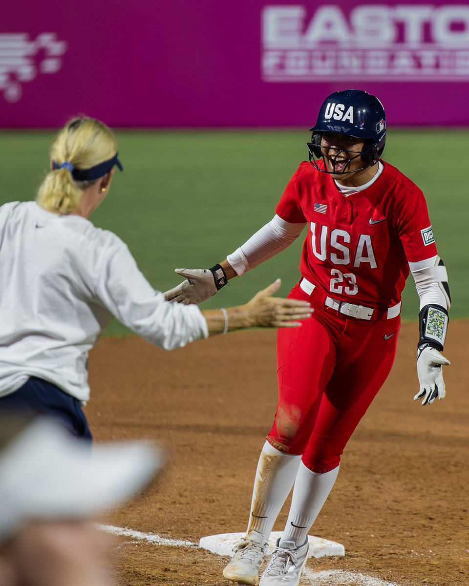 OU_Softball's tweet photo. Sooners had success in the @WBSC World Cup Group Stage!

📸 @USASoftball https://t.co/d8dIW1gtty