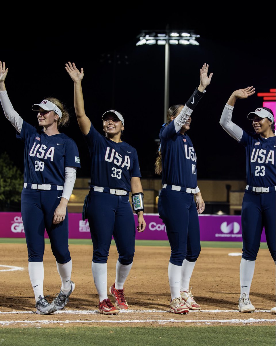 OU_Softball's tweet photo. Sooners had success in the @WBSC World Cup Group Stage!

📸 @USASoftball https://t.co/d8dIW1gtty