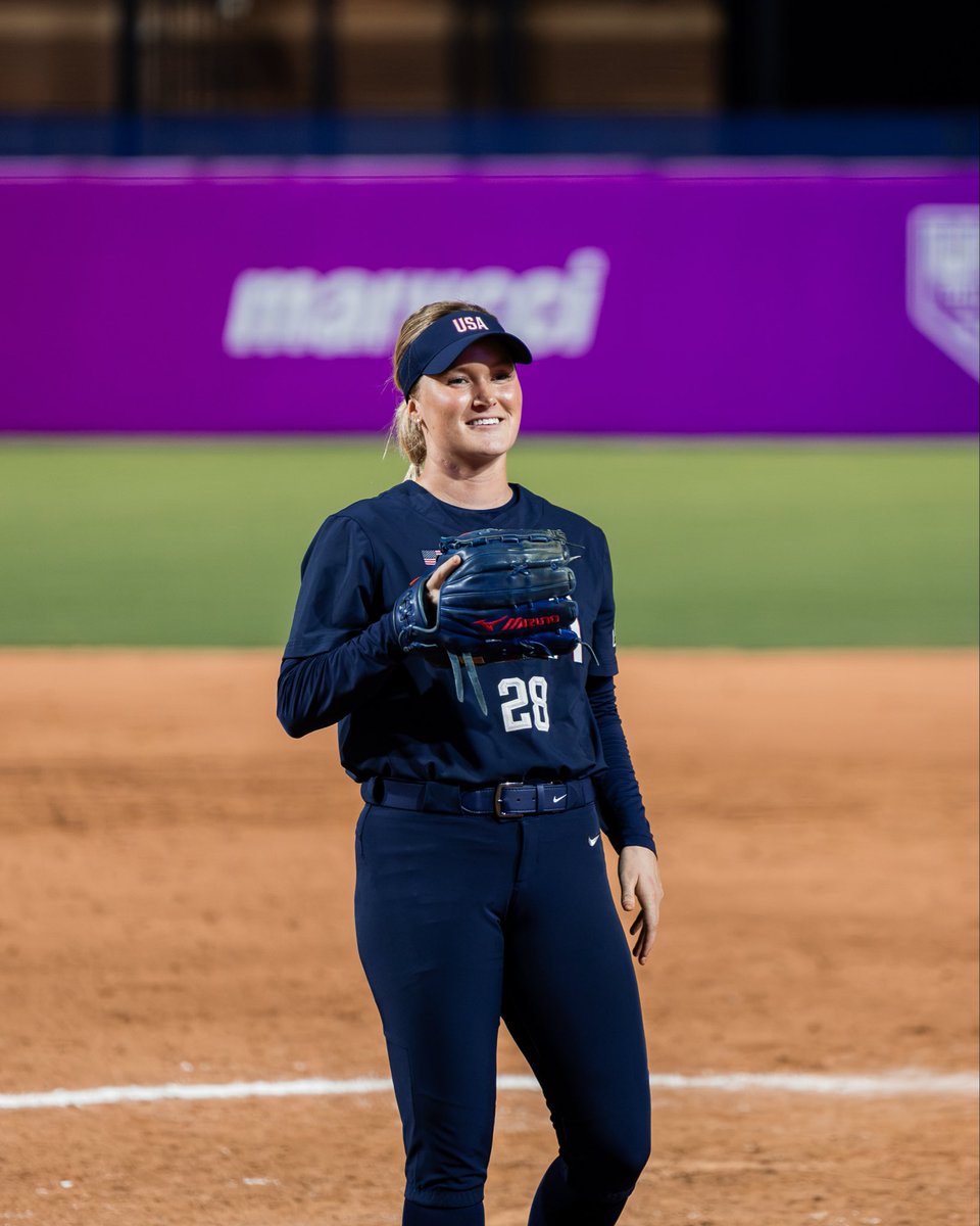 OU_Softball's tweet photo. https://t.co/rFenqgGphy