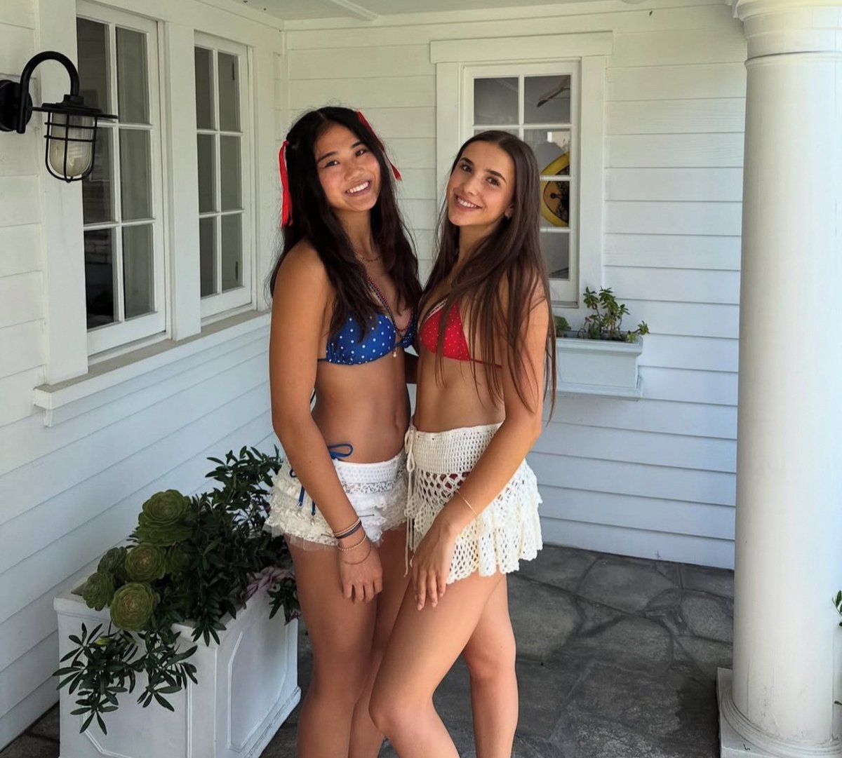 maxxxibnh's tweet photo. madi
who wants to see this friend group?
with a good reaction you might see all of them ;)
#feargasm #cuck #cuckold #bop https://t.co/7Oa51ar0z2