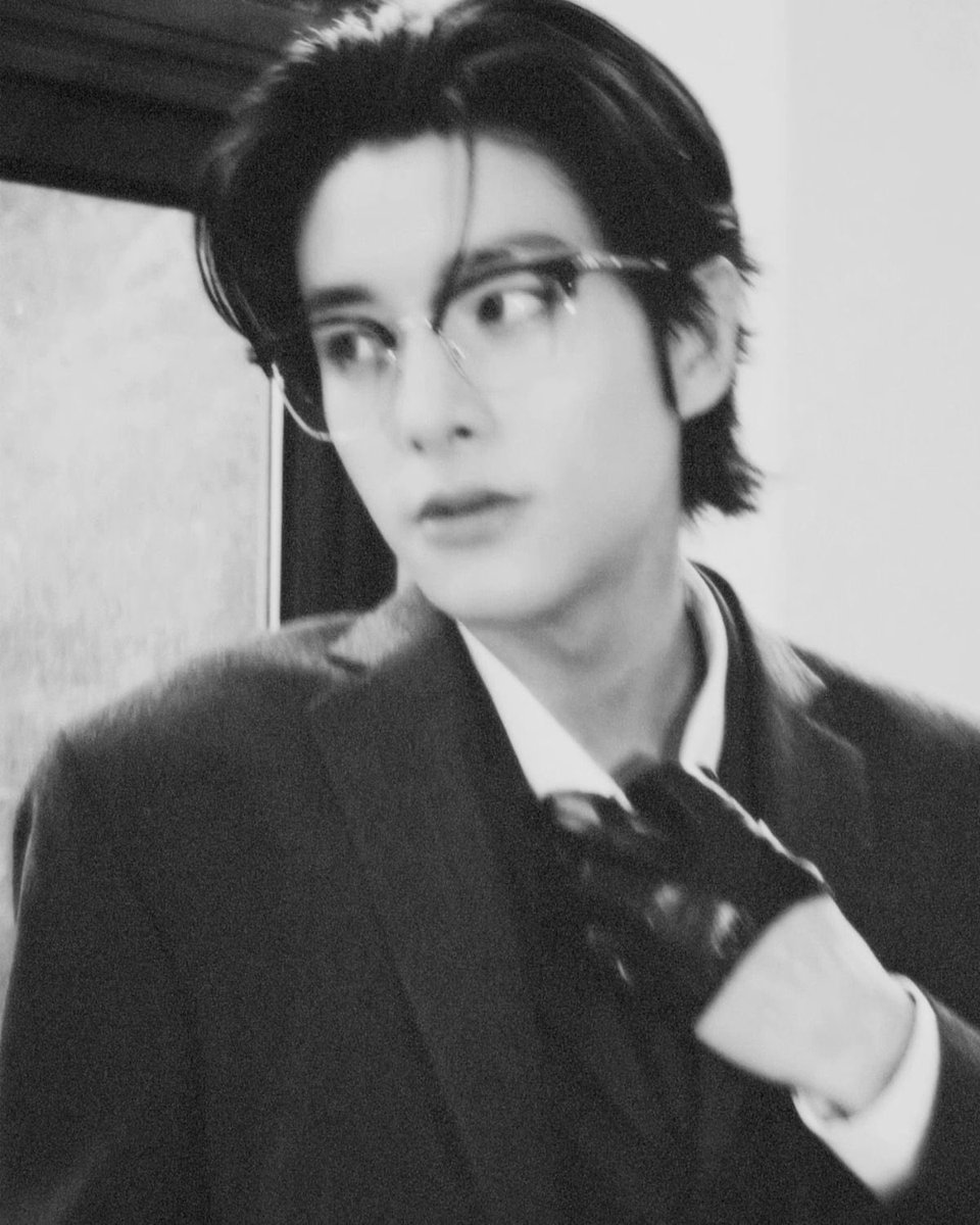 SSEDUCTI0NS's tweet photo. cause baby, close just isn’t close enough. https://t.co/cr5CzvgqcB