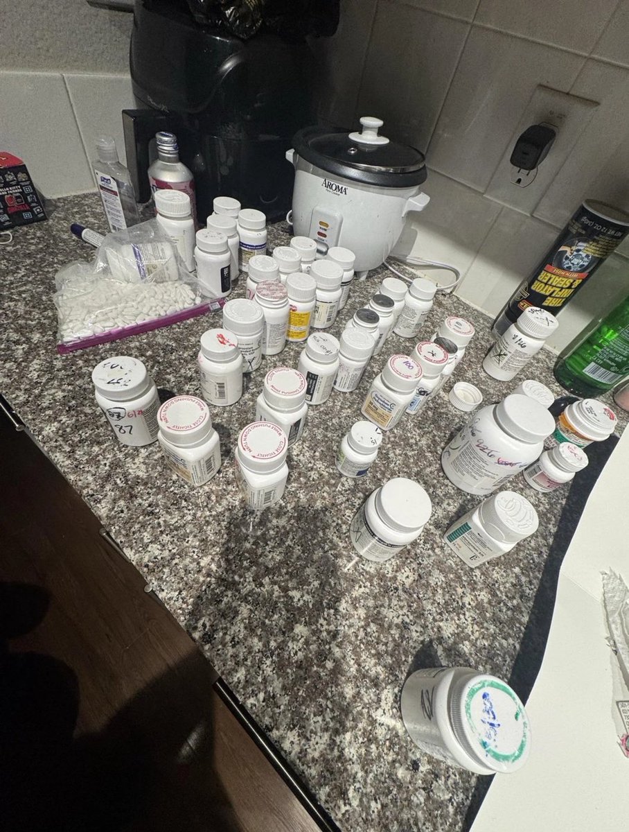massgaspacks's tweet photo. 🫥👽🫪

DOMAIN EXPANSION INFINITE MEDS https://t.co/YhlffuRBZZ