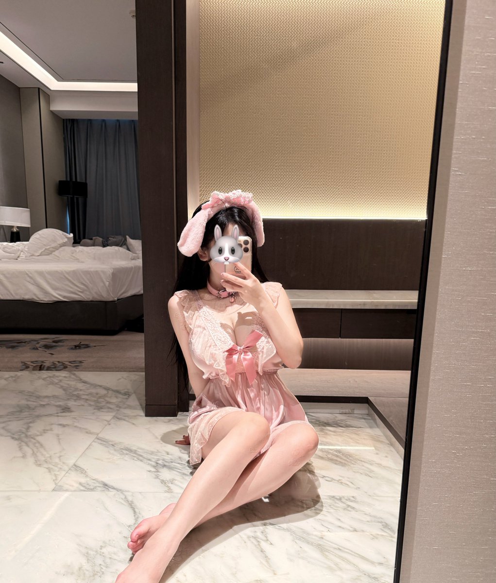 xinxinyan090606's tweet photo. 请宠爱言言！
@piaokeriji 
@chasekktg 
@18zoya_ https://t.co/ALxAFsb0CR