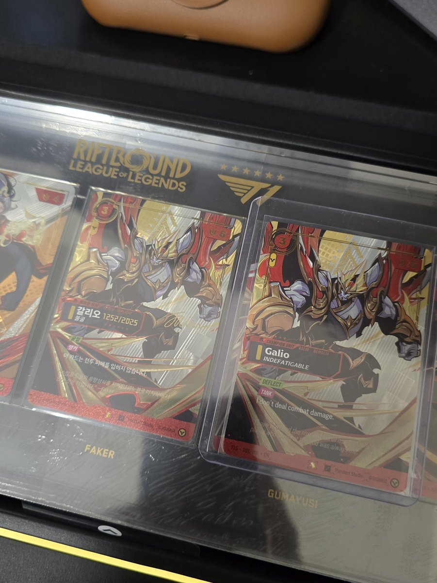 varisfk8's tweet photo. Korean #riftbound #t1 set finally came in and I hit #faker serial/sig. 😭 tears of joy. #leagueoflegends #galio https://t.co/S2LFbWyibc