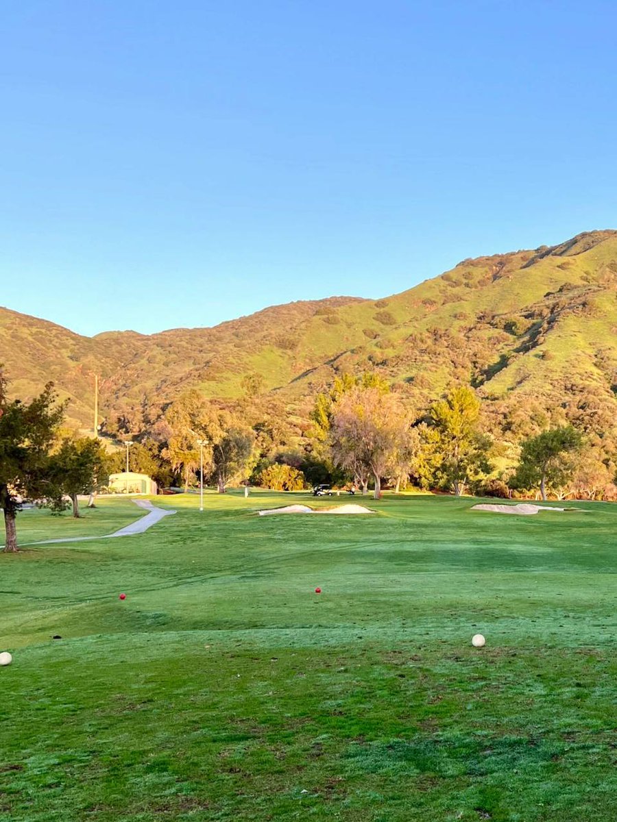 Edithtnubvv's tweet photo. San dimas canyon park！⛳️📷 https://t.co/toZfh6i6qv