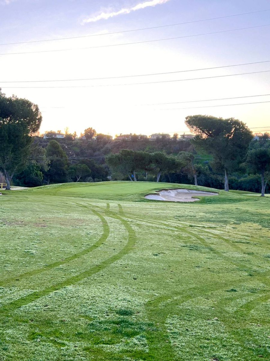 Edithtnubvv's tweet photo. San dimas canyon park！⛳️📷 https://t.co/toZfh6i6qv