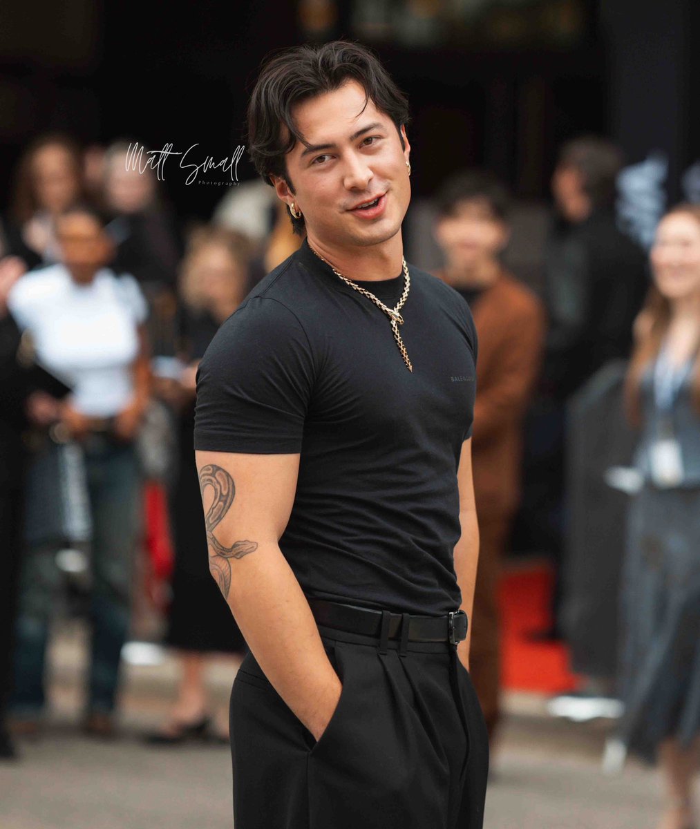 hudsonwupdates's tweet photo. The most beautiful Hudson Williams arriving at TIFF earlier today! 🩷

(via mattsmallphotography) https://t.co/yoMGMRBk8a