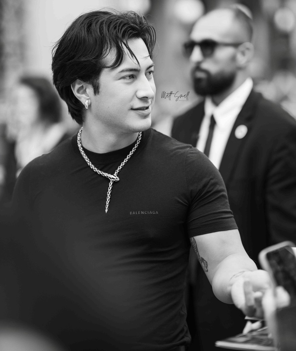 hudsonwupdates's tweet photo. The most beautiful Hudson Williams arriving at TIFF earlier today! 🩷

(via mattsmallphotography) https://t.co/yoMGMRBk8a