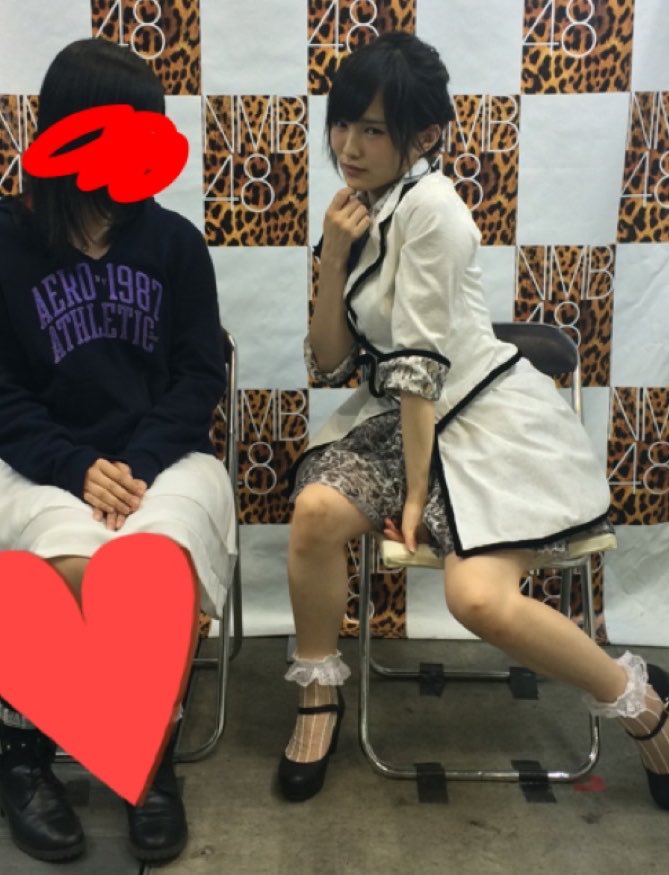 mao6nyan's tweet photo. AKBの写メ会載せるの流行ってると聞いたので、全然普通の顔してくれない山本彩さん置いておきますね https://t.co/luBURUkPE1