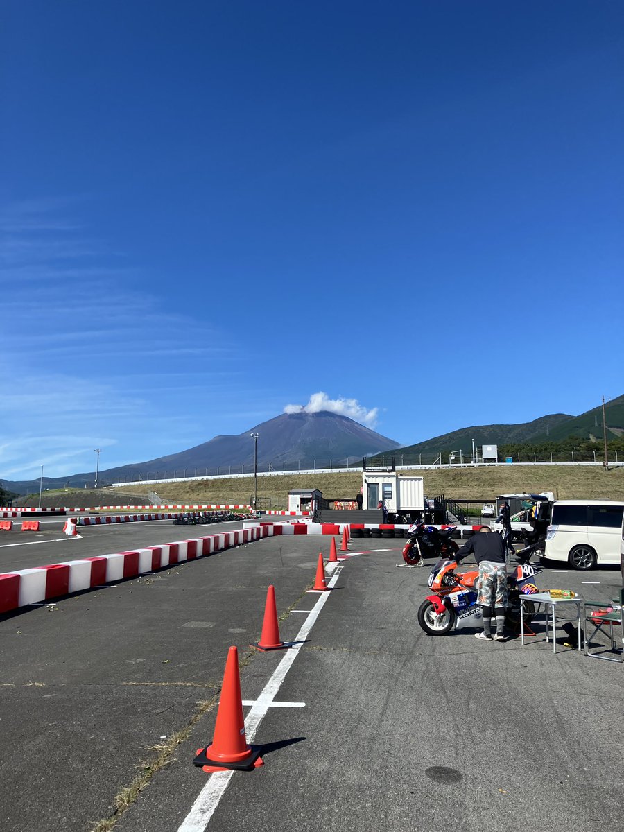 sub_LH_B's tweet photo. 富士カートコースで練習会 https://t.co/tOOiVlhJFj