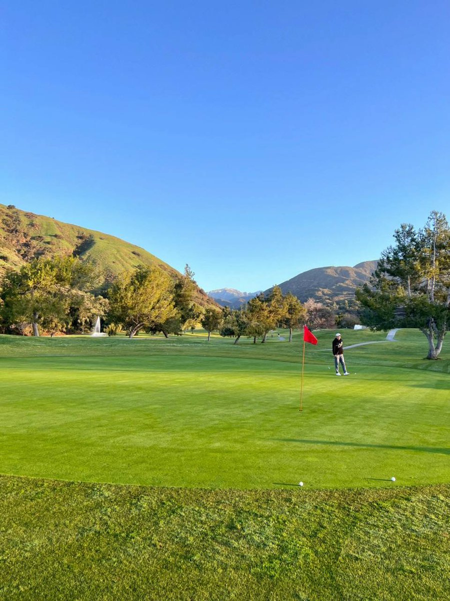 EdithMillevrm1's tweet photo. San dimas canyon park！⛳️📷 https://t.co/VJN8v5VuNO