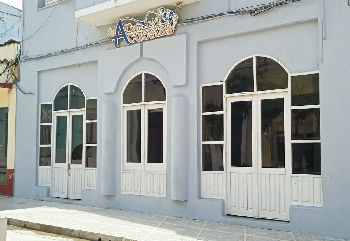 LecunaAlicia's tweet photo. Visita Metodológica al Grupo Velas Teatro y su sede la Sala A Cuestas, encabezada por Daimany Blanco, presidente del Consejo Provincial de Artes Escénicas en Cienfuegos
#CubaEsCultura https://t.co/RCRxaYukgA