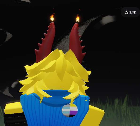 Yurideare's tweet photo. Doing robux commissions... if anyone wants to help me get a roblox item... i need like 6.3k more.
 1k robux for a rendered icon || 2k for a rendered Halfbody (Examples down low) 
#commissionsopened #robloxcommission https://t.co/G9KGwN2TmH