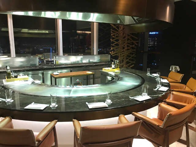 chinchikurink2s's tweet photo. ←県外の人が想像する鉄板焼屋
広島の人が想像する鉄板焼屋→ https://t.co/VPao9gP9Xl