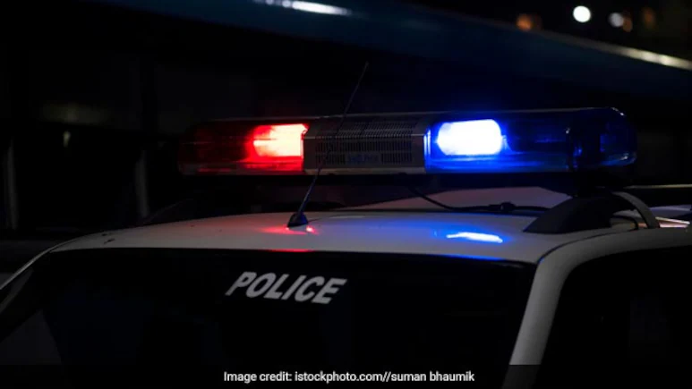ndtv's tweet photo. Former BJP MLA, Ex-Cop Accused Of 'Gangraping' Woman At Gunpoint https://t.co/9Qwp5jmHiM https://t.co/K8jrApfH83