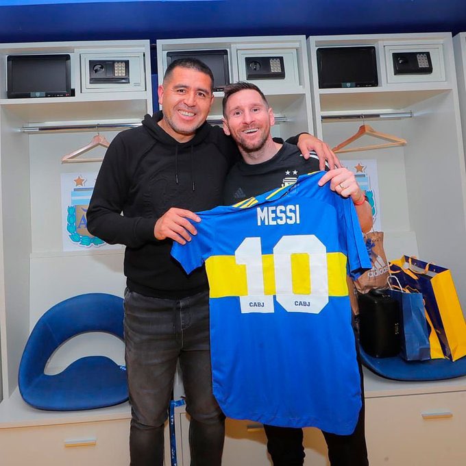 pauloasis_'s tweet photo. @metecanob es verdad, ya se sabe de club es hincha https://t.co/juA6i4ALjT