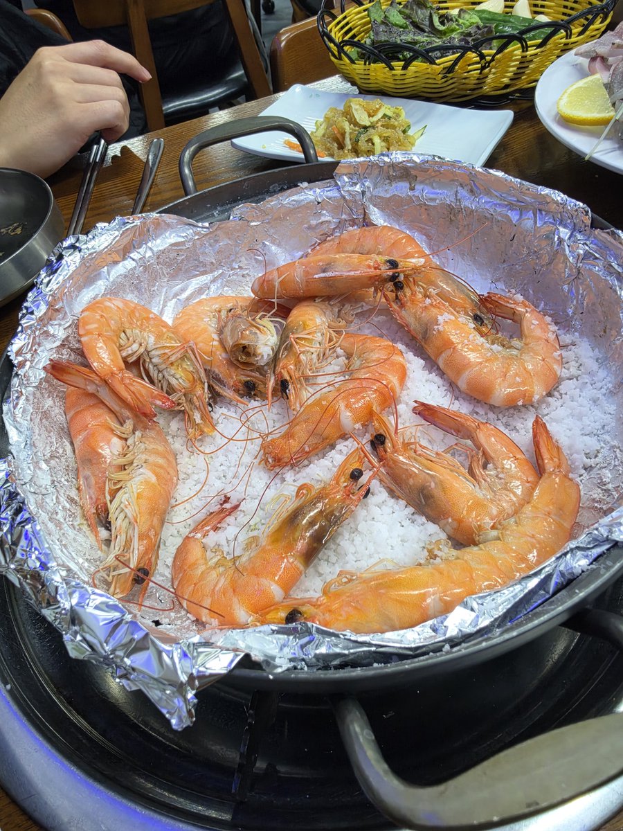 cs_cozi's tweet photo. 어제 너무 달렸다...머리 아파 https://t.co/KAFQ6W0u92