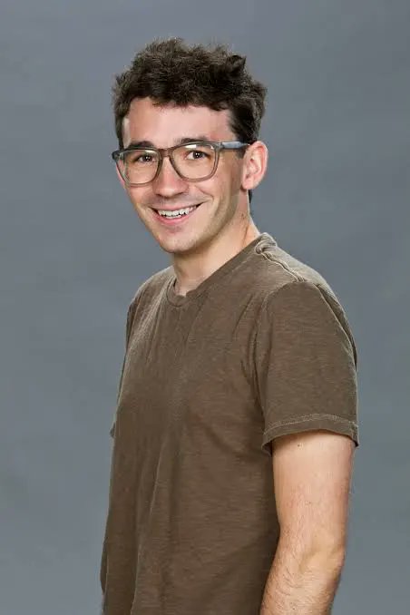 BBbarfbag's tweet photo. both won their first competition on double eviction night just saying https://t.co/Hjw7xIEngC