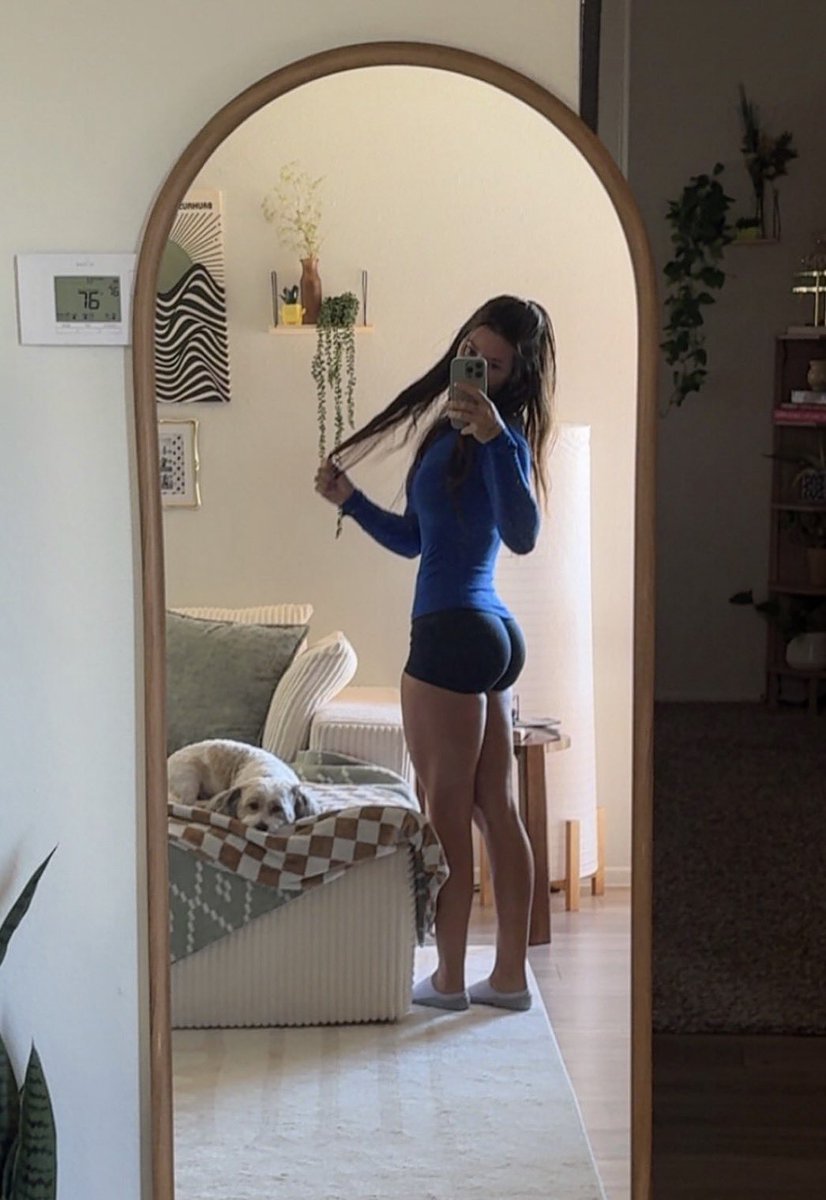 Godnicolee's tweet photo. Be my playboy:) https://t.co/hDzDfXWIbO