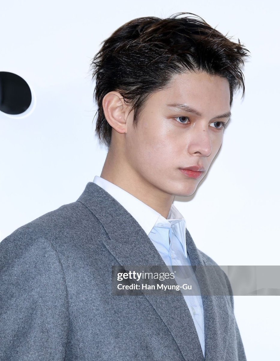 cortisrecords's tweet photo. the “getty images curse” doesn’t apply to him #제임스 https://t.co/jMJvsuFqKt