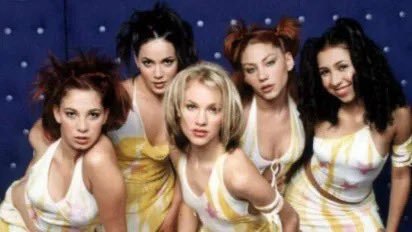 detoxqueen's tweet photo. Uds son muy chicos, pero lo único bueno que pasó en el 2001 en Argentina fueron ELLAS ✨️
#PopStars #Bandana https://t.co/oM4jPZH7Gm