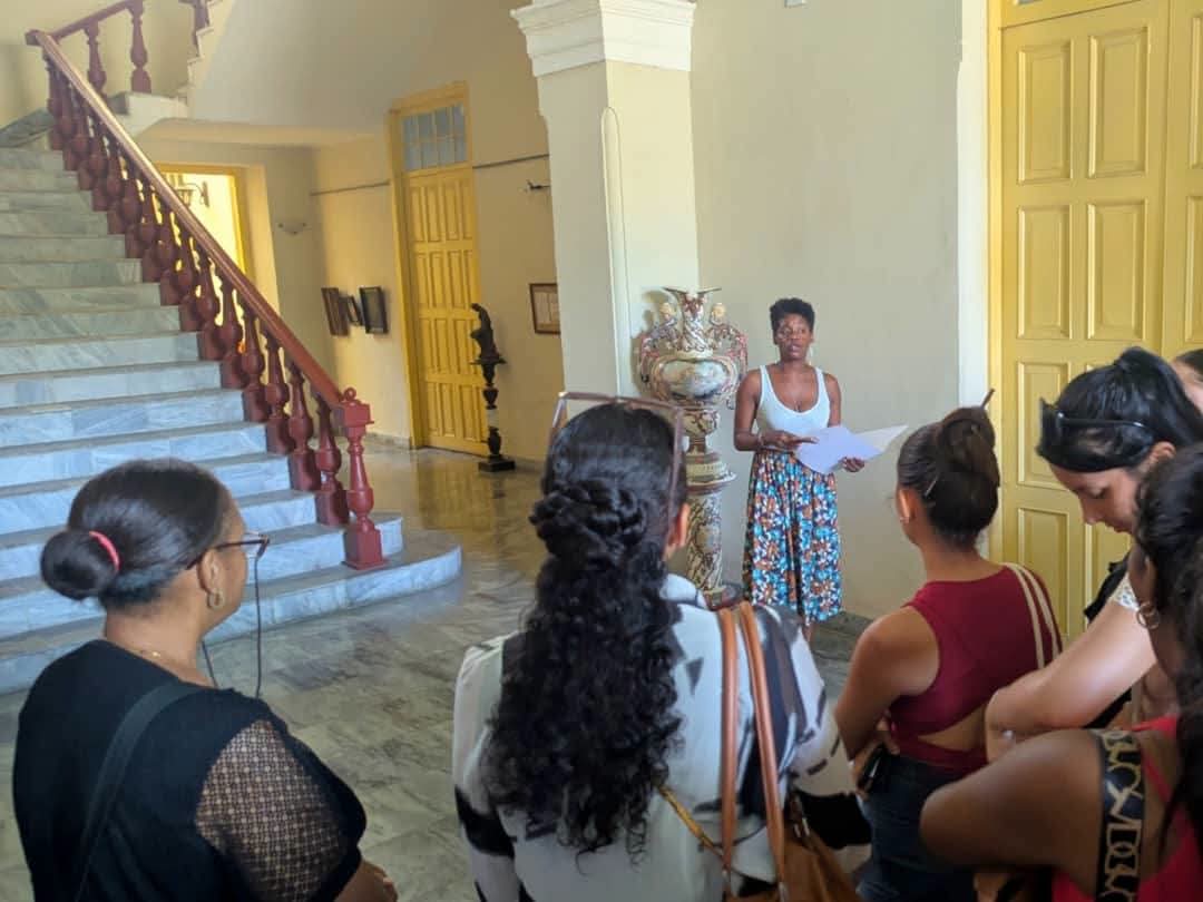 LecunaAlicia's tweet photo. Se desarrolla en la mañana de hoy el VI Taller Provincial de Arqueología en el Museo Provincial de Cienfuegos; la Lic. Iruma Pérez Rodríguez (directora del Centro Provincial de Patrimonio Cultural) dio la bienvenida a todos los participantes, luego de las palabras de apertura. https://t.co/z2xddeLW1F