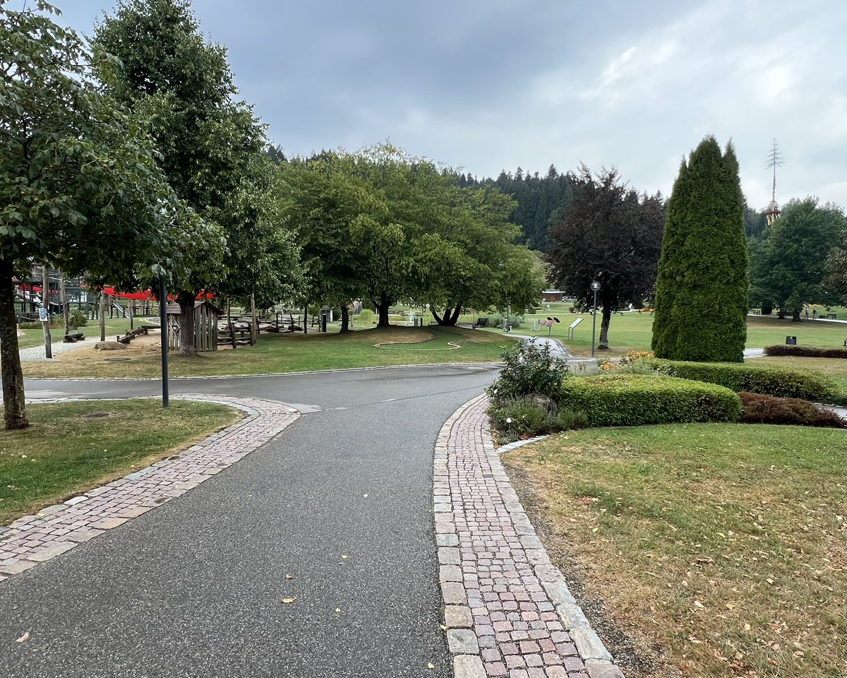 HrSchnyder's tweet photo. Staufenpark-Oberstaufen-Allgäu-Bayern
#wandern #hiking #oberstaufen #allgäu #bayern https://t.co/RRmNvRO4n6
