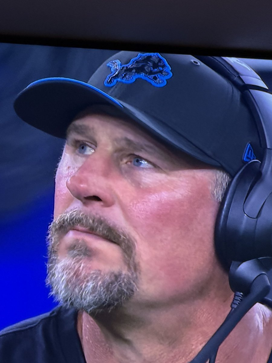 ltsMeTom's tweet photo. I’m so fucking sick of this meathead blabbering about toughness and how he’ll “have the guys ready to go”

Fucking pathetic. https://t.co/KN01A4nKng