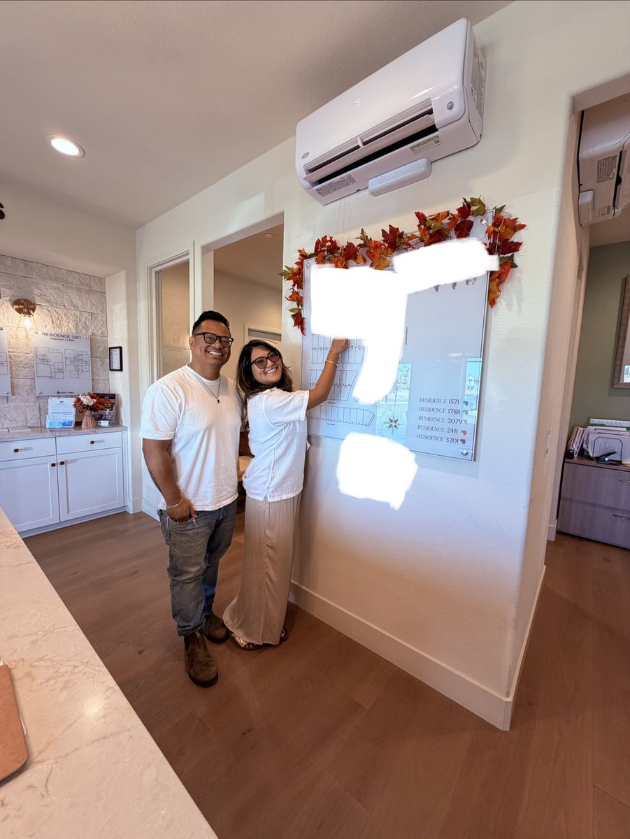JeremyNavalSF's tweet photo. My badass client just secured an amazing new construction home in the perfect location, for an even better price. I’m so excited for her 😊! https://t.co/canKJFTkWq