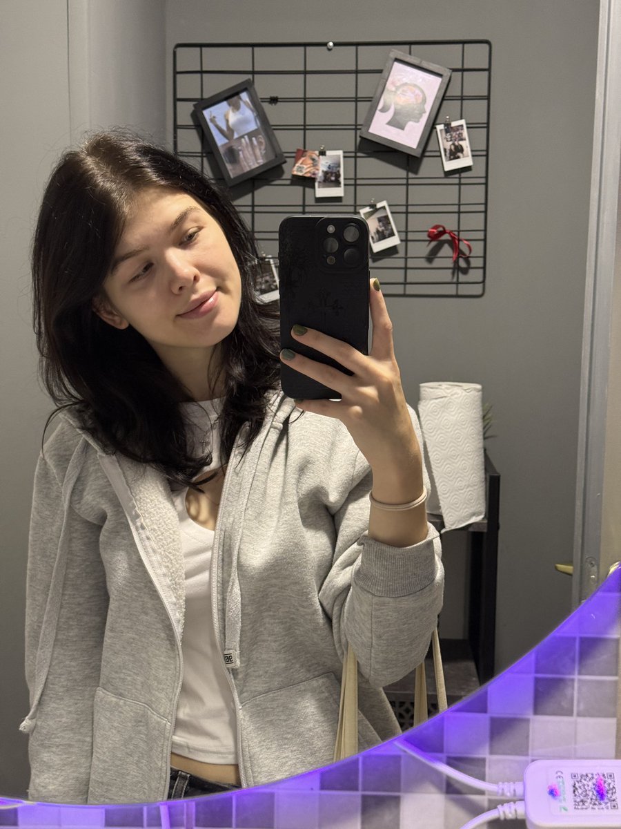 milalavender's tweet photo. Hi everyone 💞🥰👋
#XCommunity #GoodVibesOnly #SocialMedia #PositiveEnergy https://t.co/58nT4egXv3