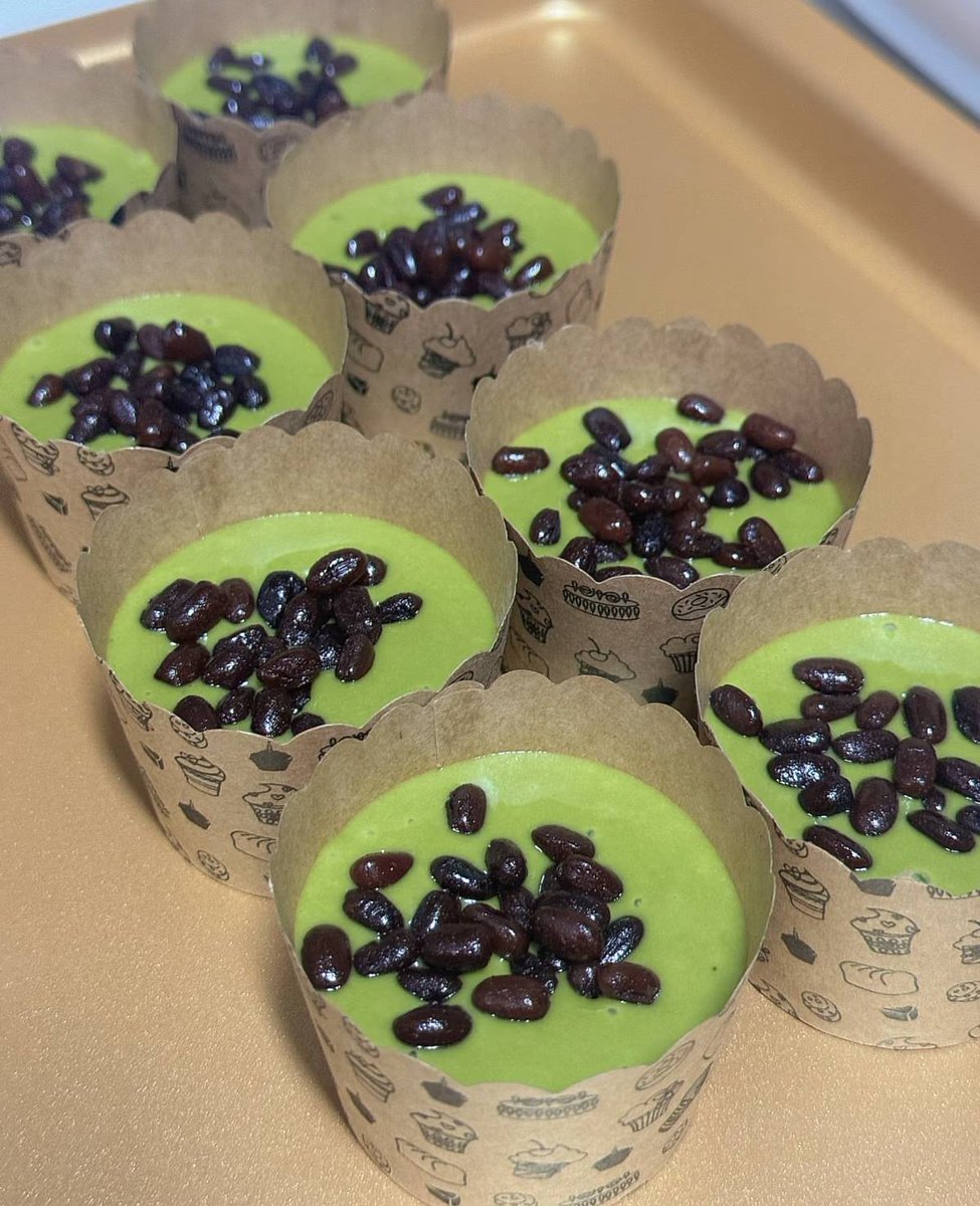 andrewb8enjamin's tweet photo. My partner left a half-eaten matcha muffin on my desk this morning—small sweet surprise that made my whole workday way better. https://t.co/Gl1TLKWK67
