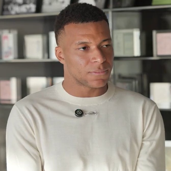 FabrizioRomano's tweet photo. ⚪️🇨🇮 Kylian Mbappé on Yan Diomande: “You can clearly see the quality! We will try to protect him”.

“People talk a lot during matches, about the €140 million transfer fee and all that. He has already shown that he has what it takes”, told AS. https://t.co/GvO4ueNYMW