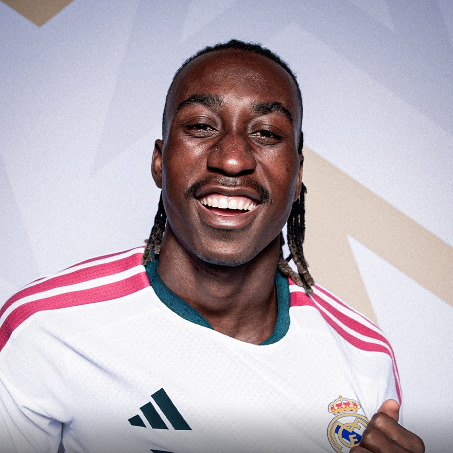 FabrizioRomano's tweet photo. ⚪️🇨🇮 Kylian Mbappé on Yan Diomande: “You can clearly see the quality! We will try to protect him”.

“People talk a lot during matches, about the €140 million transfer fee and all that. He has already shown that he has what it takes”, told AS. https://t.co/GvO4ueNYMW