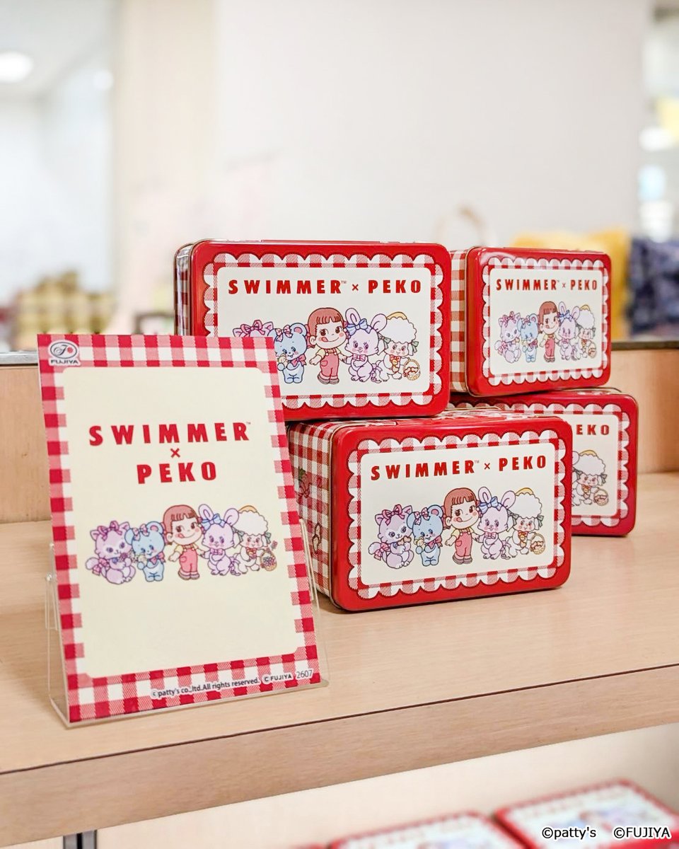 SWIMMER_Prom's tweet photo. 「ペコフェス in サンシャインシティアルタ」にて
不二家洋���子店とのコラボアイテム発売中✨

大好評のハートクッキー缶やミルキーポーチに加え、
ランチトートとエコバッグが新登場🥳

期間：9/9(水)～9/28(月)
会場：サンシャインシティアルタ 1F
不二家洋菓子店の店舗からすぐ近くです♪ https://t.co/vVqR4z0vL3