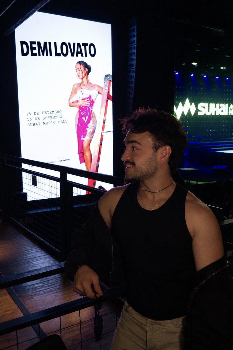 leofiuzz's tweet photo. it’s not that deep tour SP N1

eu / A DEMI LOVATO https://t.co/kN6GH9awqk