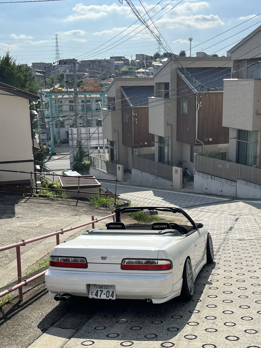 tAAFzH4rmkTkraP's tweet photo. 180も売れたし
間違えてコレも200万位で
買ってくれるブルジョワも居るかも https://t.co/tQQGvxdj8Y