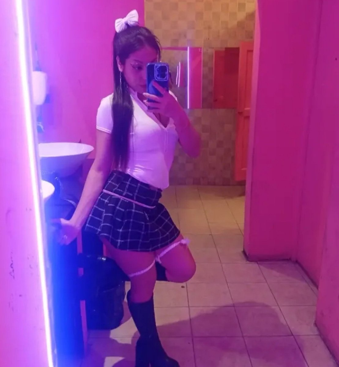 gabrielaeyhv's tweet photo. Tengo servicio virtual ❤️‍🔥
Muchas cositas ricas para ti pide información 😋 https://t.co/rvdoxOJe3M