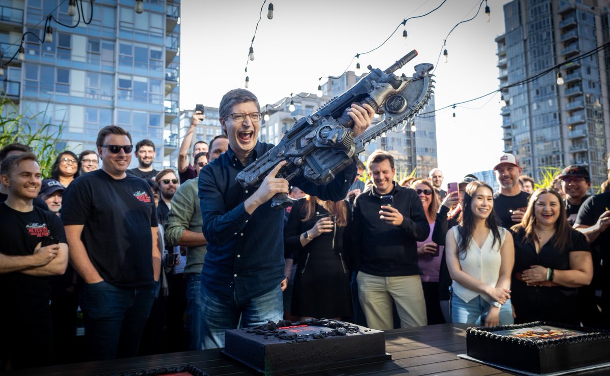 GearsofWar's tweet photo. Gears of War: E-Day has Gone Gold.

Pre-Install begins September 29th &amp; full PC specifications revealed. 

Read more: https://t.co/tufhOmXJM5 https://t.co/E4VmNWAejB