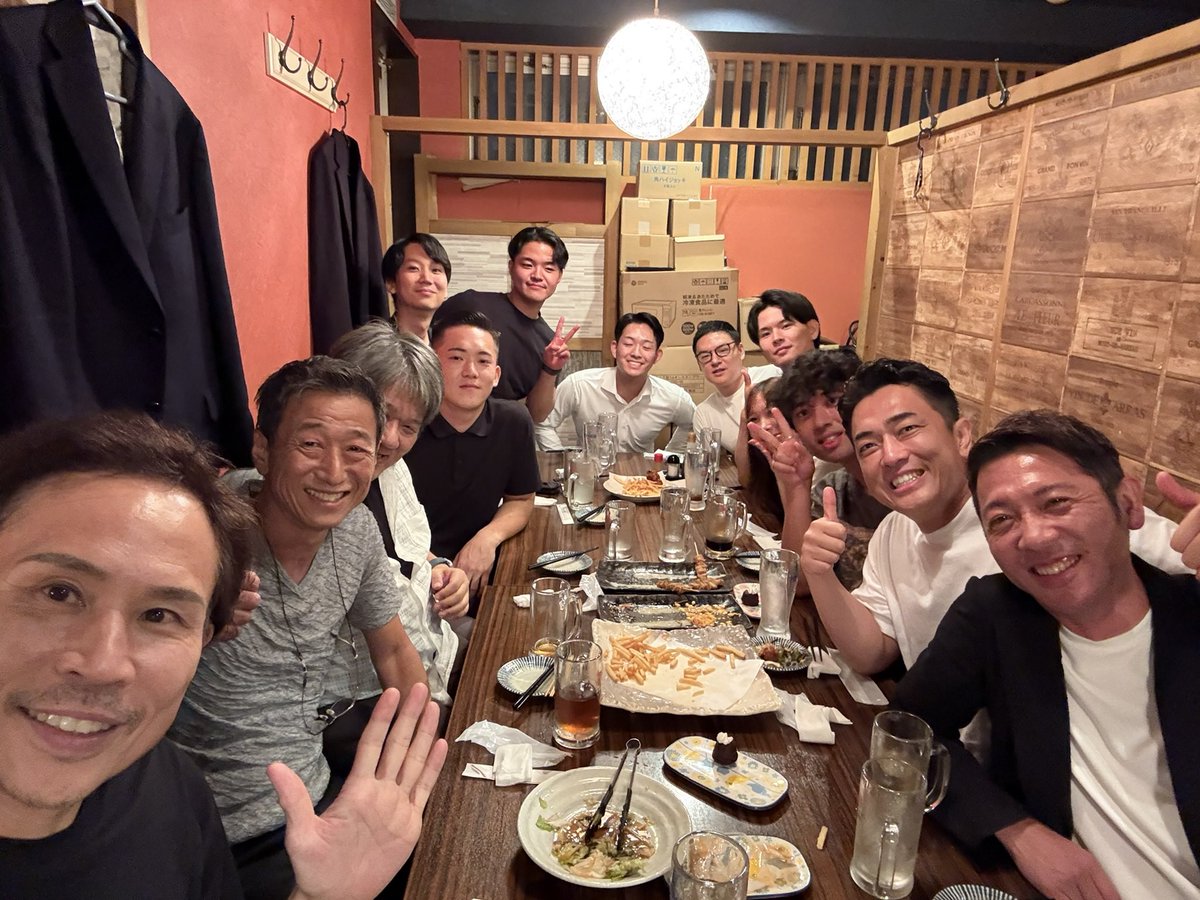 seiji_y_'s tweet photo. #セカリラ　舞台世界線リライター、好評です。既に3名のお客様が週末に2度目の観劇をしてくださることに。
下記は、小学生の女の子と観劇くださったパパから。

娘はとても楽しかったので、もう一度観たいと言っておりますので、週末に2回目の観劇に伺いたいと思います！ https://t.co/1g6QoBPn0k
