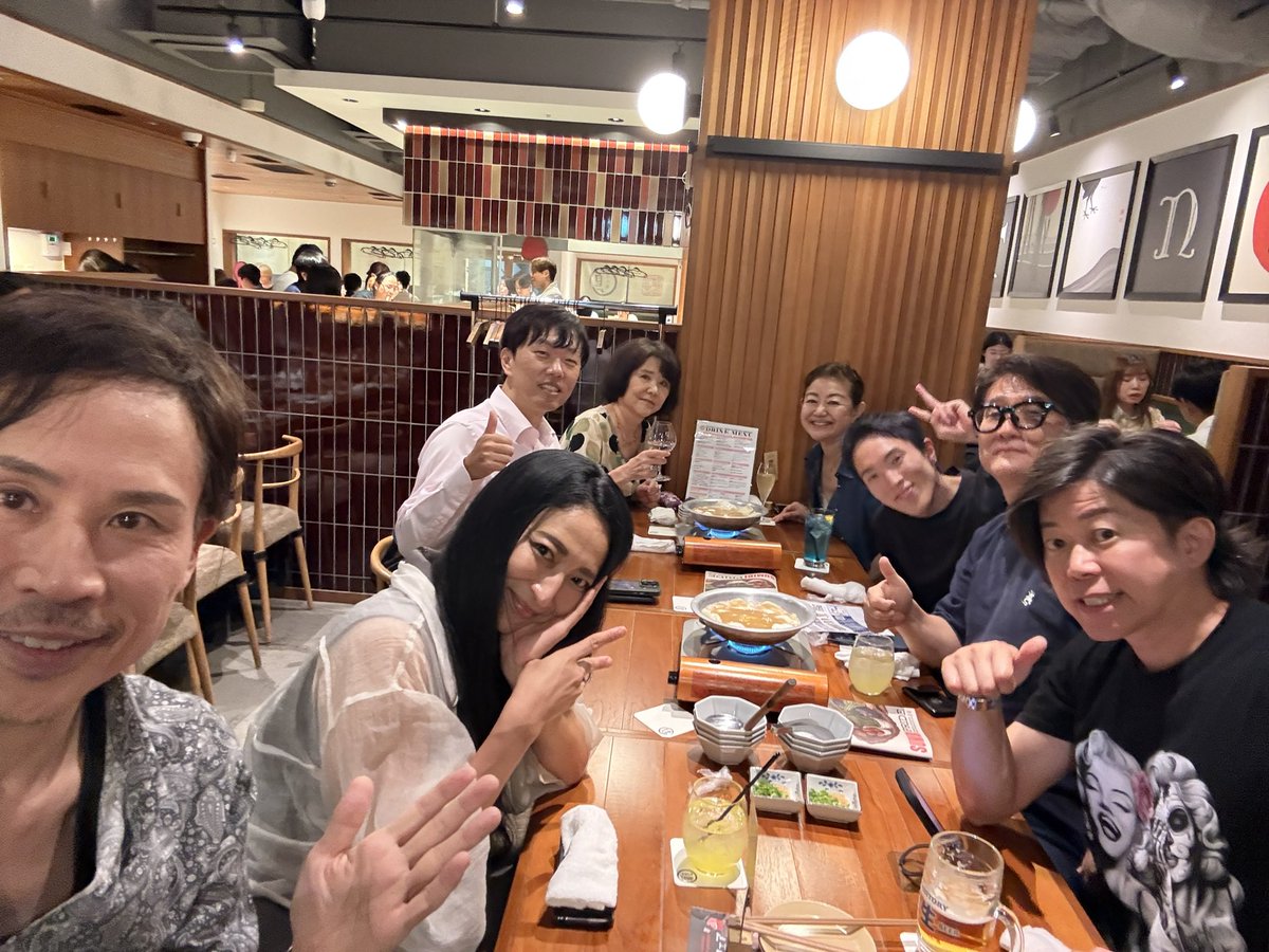 seiji_y_'s tweet photo. #セカリラ　舞台世界線リライター、好評です。既に3名のお客様が週末に2度目の観劇をしてくださることに。
下記は、小学生の女の子と観劇くださったパパから。

娘はとても楽しかったので、もう一度観たいと言っておりますので、週末に2回目の観劇に伺いたいと思います！ https://t.co/1g6QoBPn0k